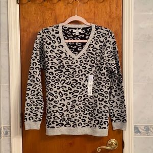 Croft & Barrow gray black cheetah leopard sweater